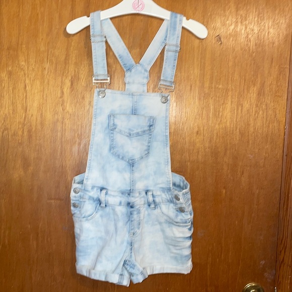 •BLUE SPICE•DENIM ACID WASH OVERALLS SHORTS SIZE 3 EUC - Picture 8 of 9